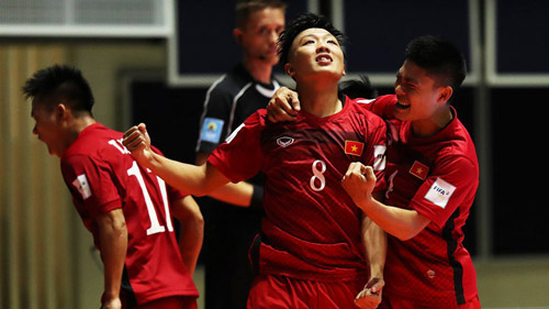 Futsal Việt Nam thắng lớn, báo chí quốc tế sững sờ